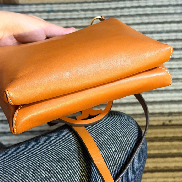 Tory Burch miller crossbody - Picture 5 of 8